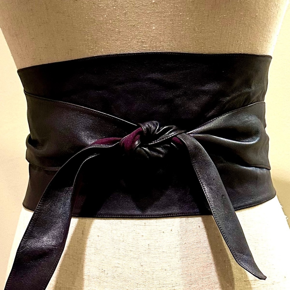 Vintage and absolutely gorgeous supple leather plum Obi wrap belt